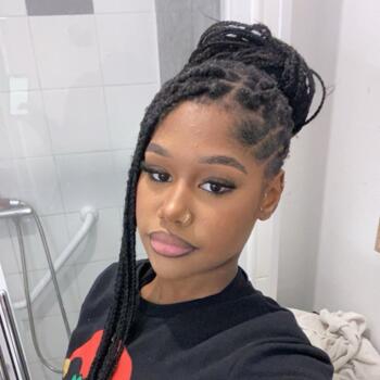 Babysitter in Coulommiers: Eleona