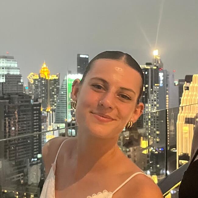 Babysitter in Aalter: Lena