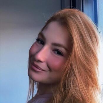 Babysitter in Porto Alegre: Kelly Tanara