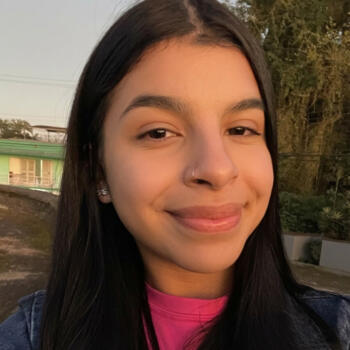 Babá em Blumenau: Thaymaris