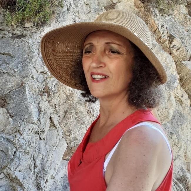 Babysitter in Arras: Elisabeth