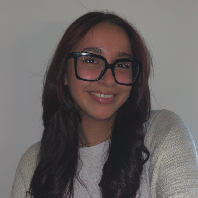 Baby-sitter in Meyrin: Mayssa