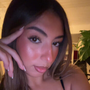 Babysitter in Fontenay-le-Fleury: Shirel