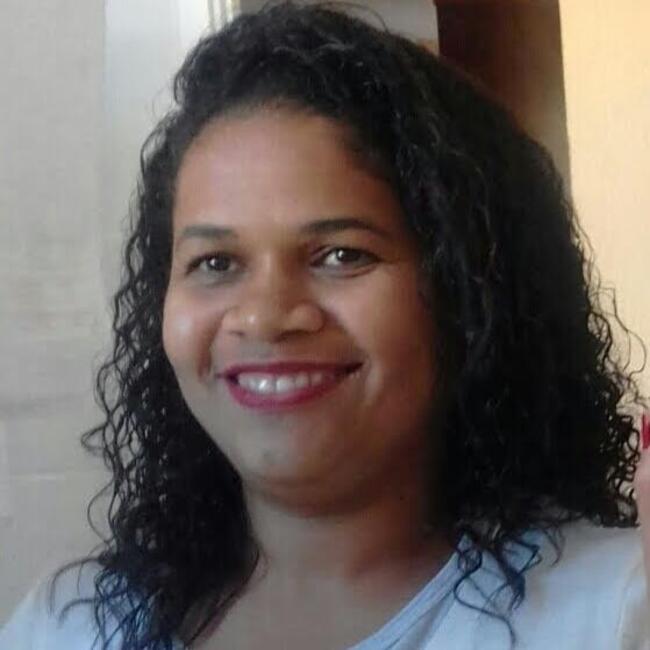 Babá em Brasília: Lucilia