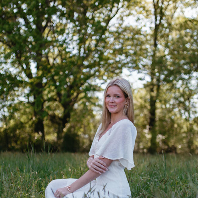 Babysitter in Columbia: Grace