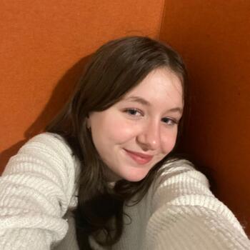 Baby-sitter Cérons: Amélie