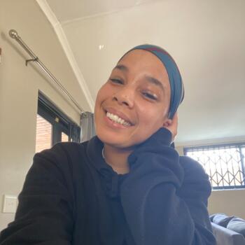 Babysitter Cape Town: Michaylah