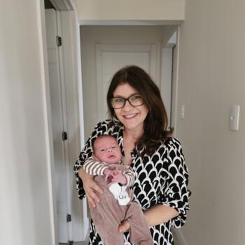 Babysitting job in Blumenau: babysitting job Caroline Resy