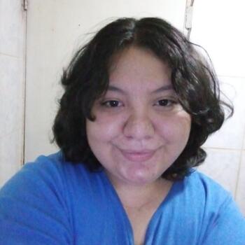 Babysitter in Peñaflor: Melani lara
