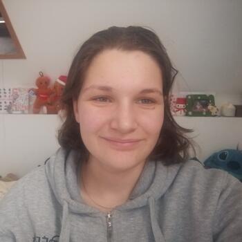 Babysitter in Amiens: Elise