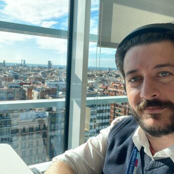 Trabajo de canguro en Barcelona: trabajo de canguro Bruno