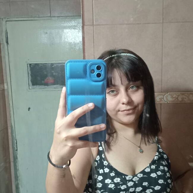 Niñera en Almirante Brown: Julieta Agustina