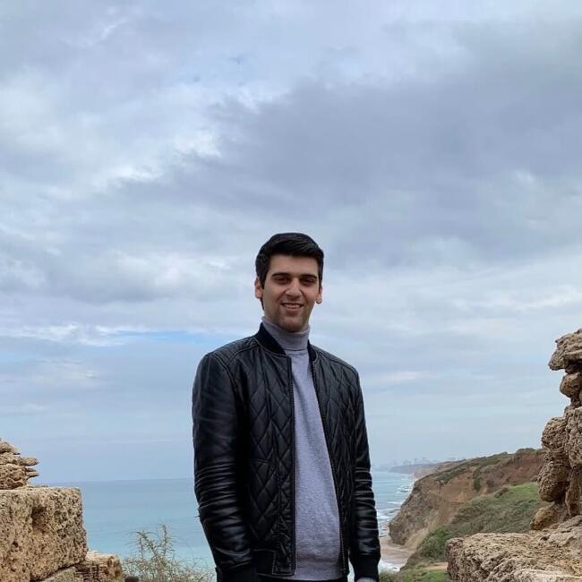 בייביסיטר ב- תל אביב-יפו: דור