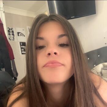 Babysitter in Bristol: Amina