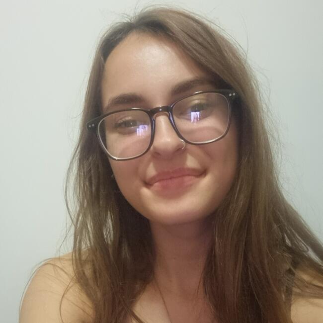 Babysitter in Toulouse: Cassandra