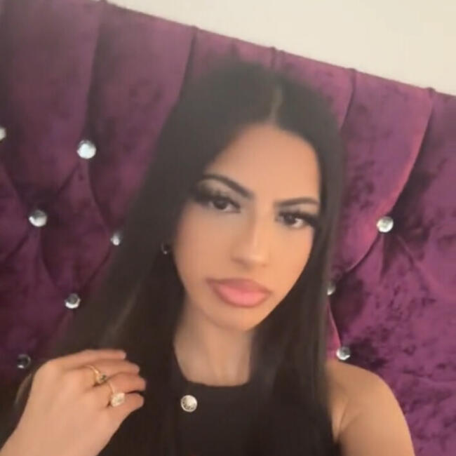 Babysitter in Stoke-on-Trent: Zara