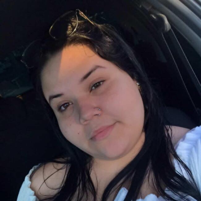 Babysitter in Elias Fausto: Raissa