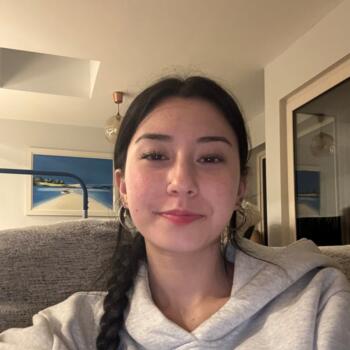 Babysitter in Greystones: Sura