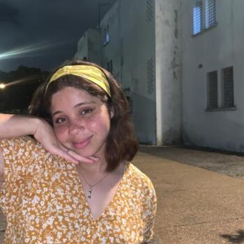 الوالدين سلا: Hafsa