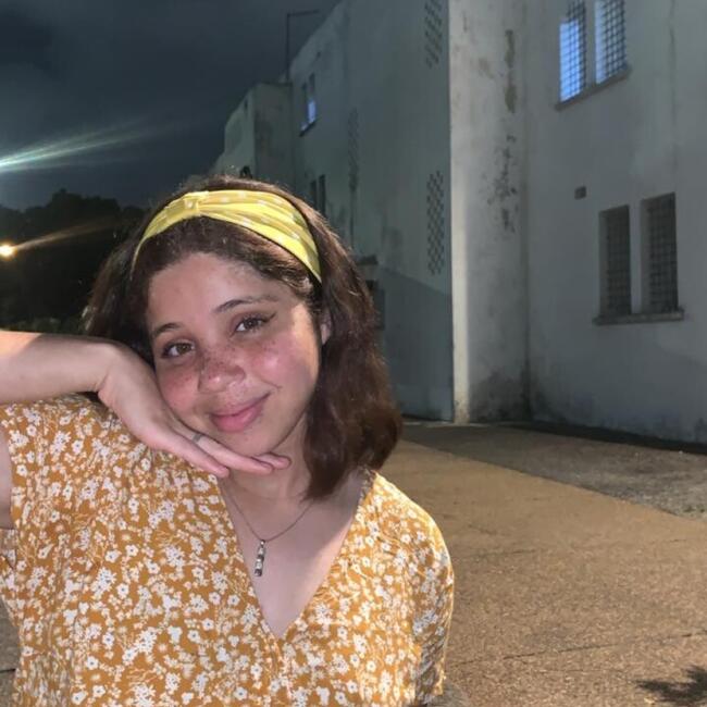 وظيفة جليسة أطفال في سلا: Hafsa