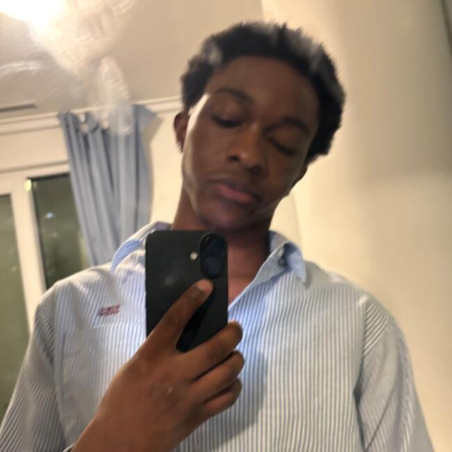 Baby-sitter in Etobicoke: Jonathan