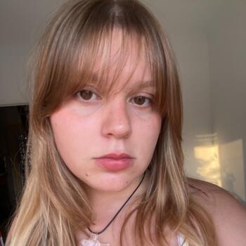 Babysitter in Almada: Mariana