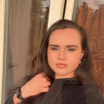 Babysitting job in Orléans: babysitting job Leonie