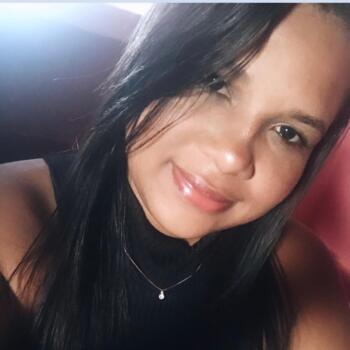 Babysitter in Recife: Carla