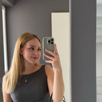 Babysitter in Sydney: Greta