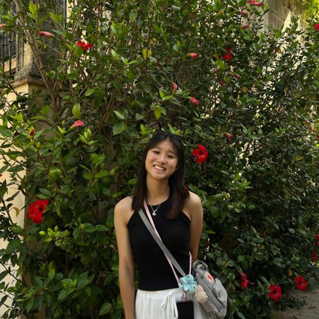 Babysitter in Singapore: Chelsea