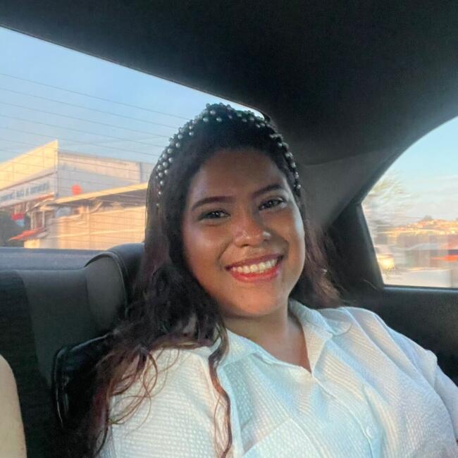 Babysitter in Nuevo Caimitillo: Ruth