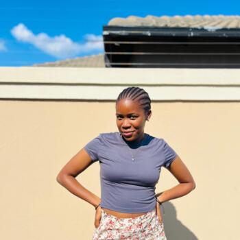 Babysitter in Centurion: Sisanda
