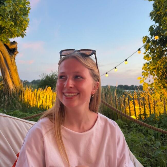 Babysitter in Oostkamp: Lilah