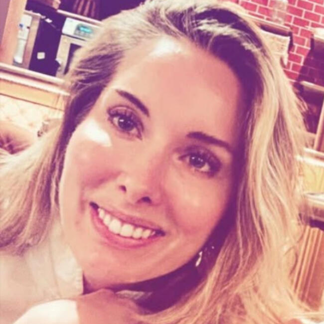 Δουλειά για babysitter στην περιοχή Λισαβώνα: Charlotte