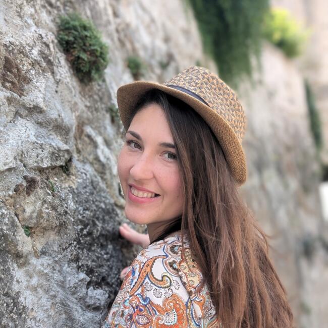 Babysitter in Hainburg an der Donau: Henrieta