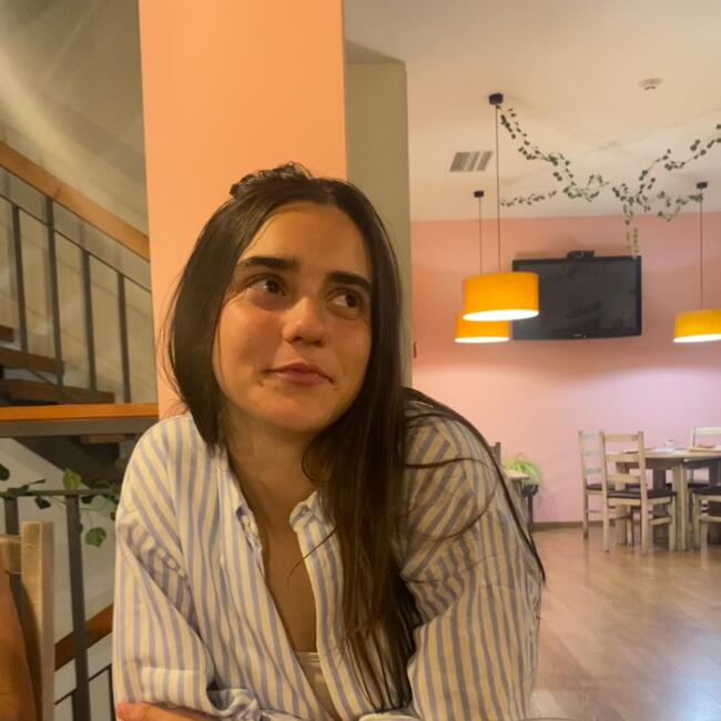 Babysitter in Portimão: Clara Ildefonso Valverde Cruz