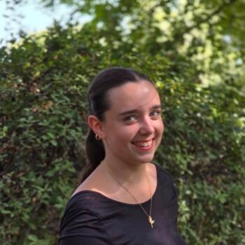 Babysitter in Besançon: Ellie