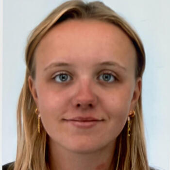 Babysitter Paris: Camille