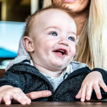 Babysitting job Brisbane: babysitting job Geiu