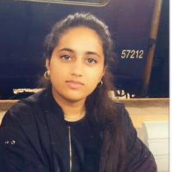 Babysitter Manchester: Safia