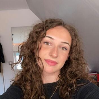 Babysitter in Bordeaux: Juliette