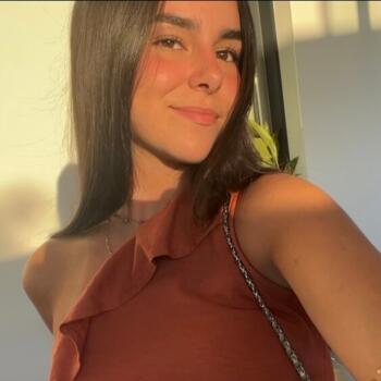 Babysitter Dos Hermanas: Carmen