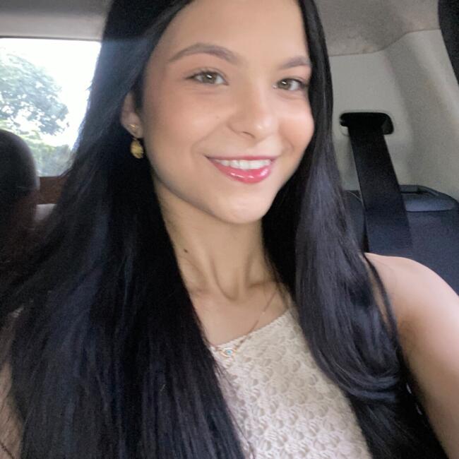 Babysitter in Piracicaba: Julia