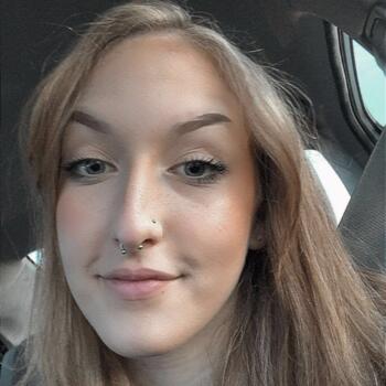 Baby-sitter in Ottawa: Ashley