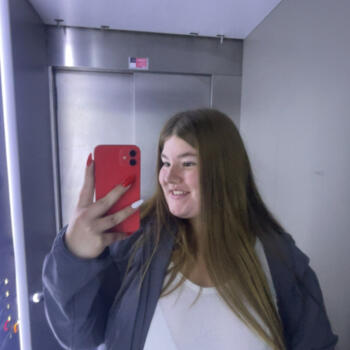 Babysitter in Le Havre: Yngrid