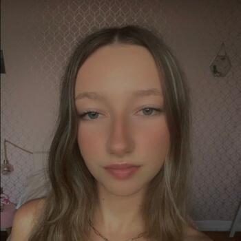 Babysitter in Wormhout: Alice