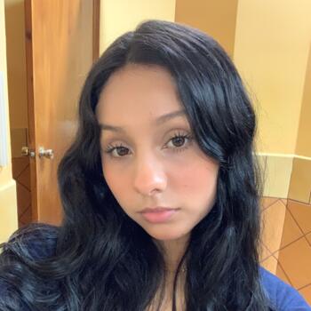 Babysitter San Isidro (Vázquez de Coronado): Hillary