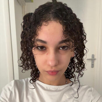 Babysitter in La Guerche-de-Bretagne: Iliana