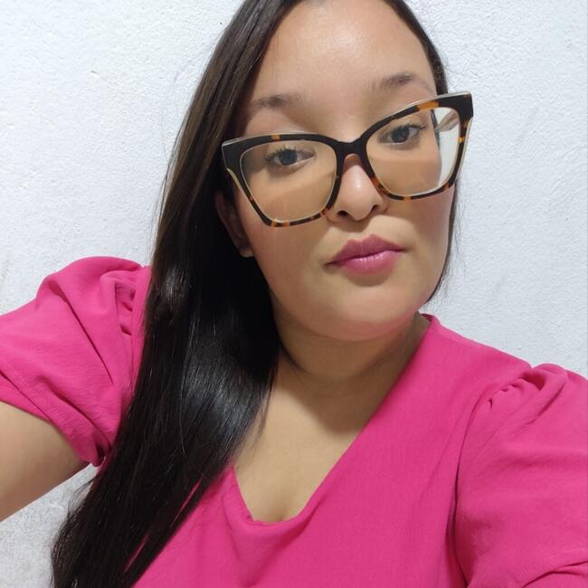 Babysitter in Teixeira de Freitas: Dioiana