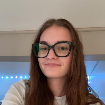 Babysitter in La Fare-les-Oliviers: Candice